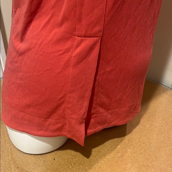 Women's Sleeveless Red Top Size Medium - Picture 12 of 16